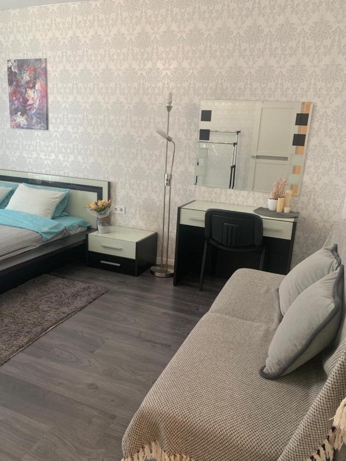 Квартал Apartment Khmelʼnytsʼkyy Екстериор снимка
